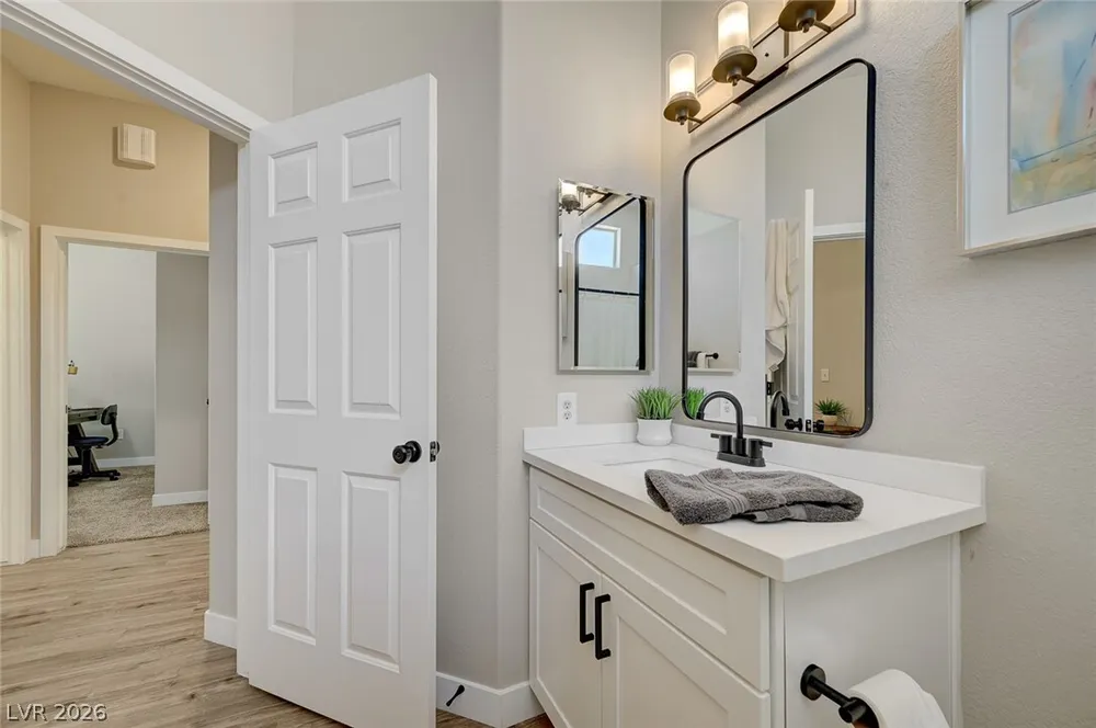 10613 Spring Garden Ct, Las Vegas, NV 89134