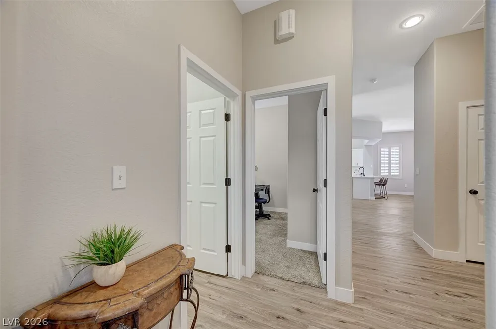 10613 Spring Garden Ct, Las Vegas, NV 89134