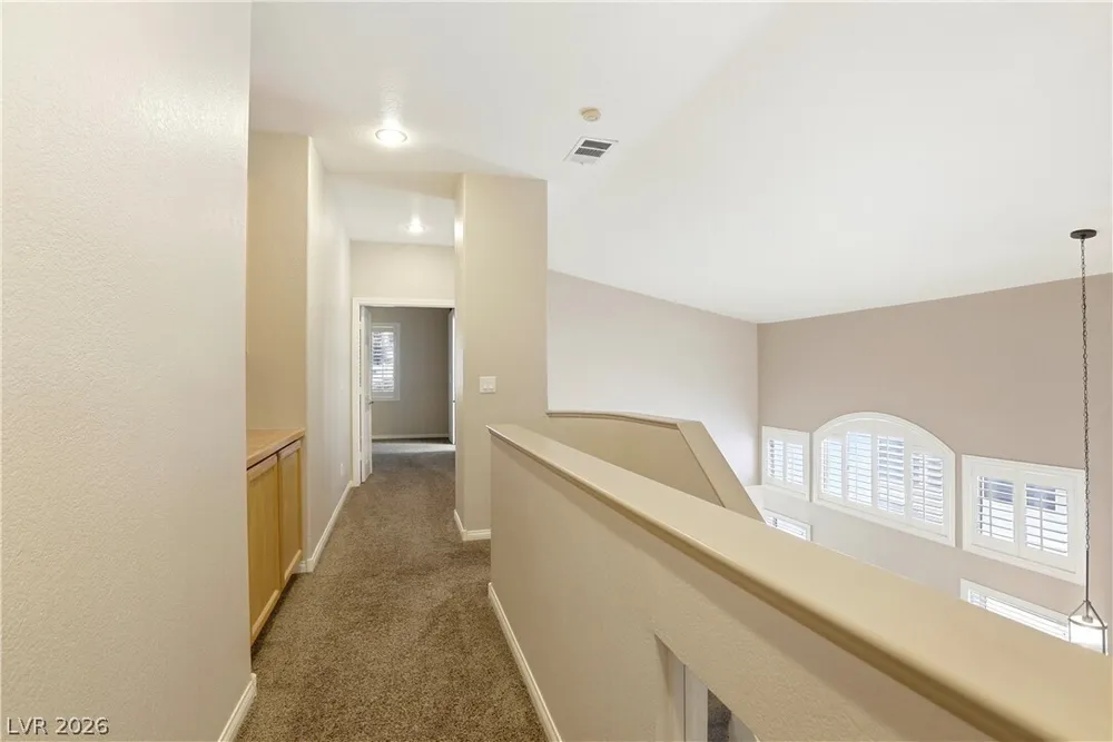 2221 Juniper Berry Dr, Las Vegas, NV 89134
