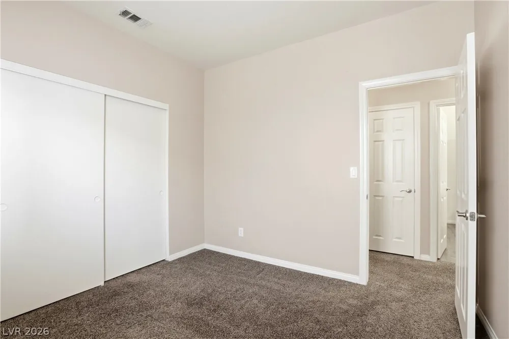 2221 Juniper Berry Dr, Las Vegas, NV 89134