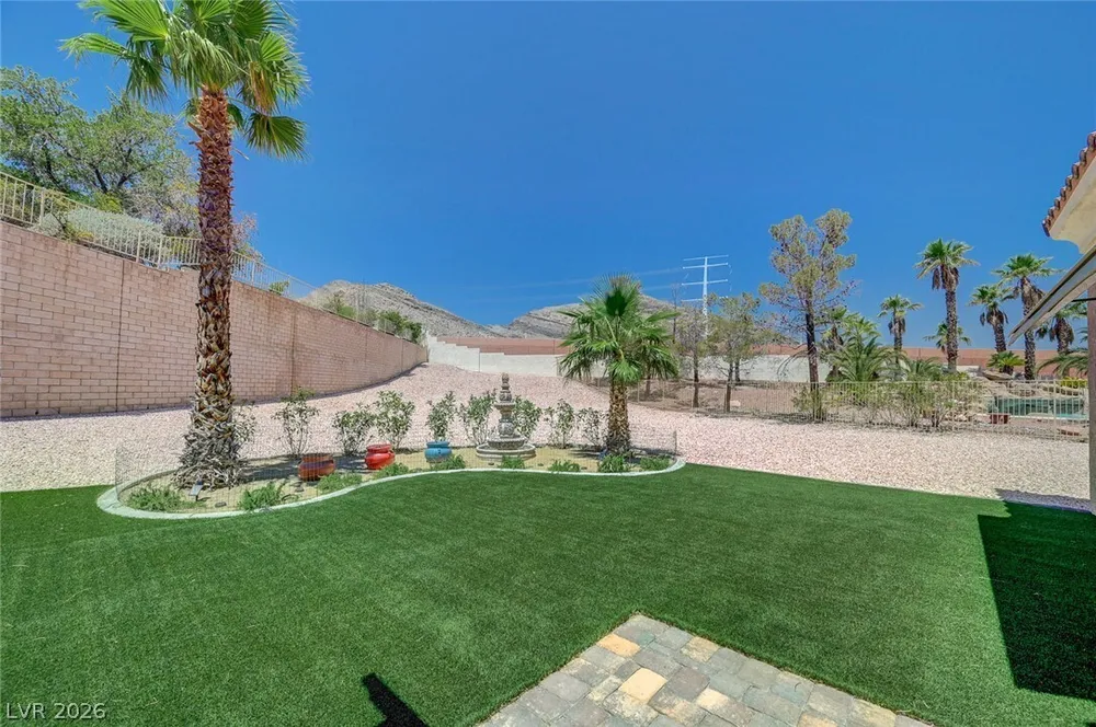 10613 Spring Garden Ct, Las Vegas, NV 89134