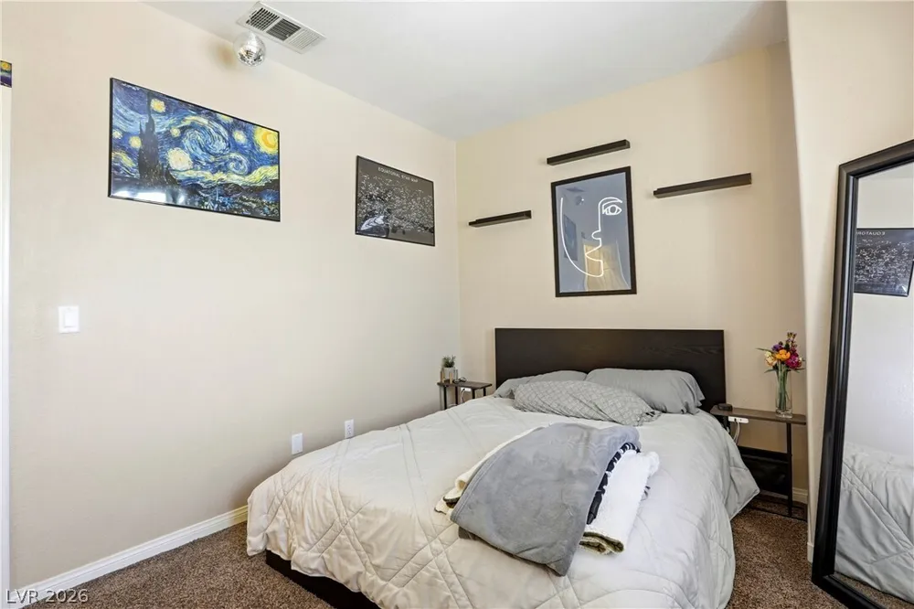 2221 Juniper Berry Dr, Las Vegas, NV 89134