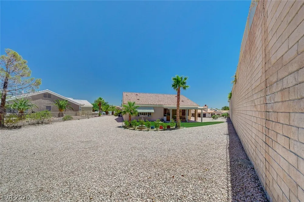 10613 Spring Garden Ct, Las Vegas, NV 89134