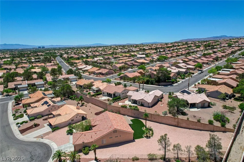 10613 Spring Garden Ct, Las Vegas, NV 89134