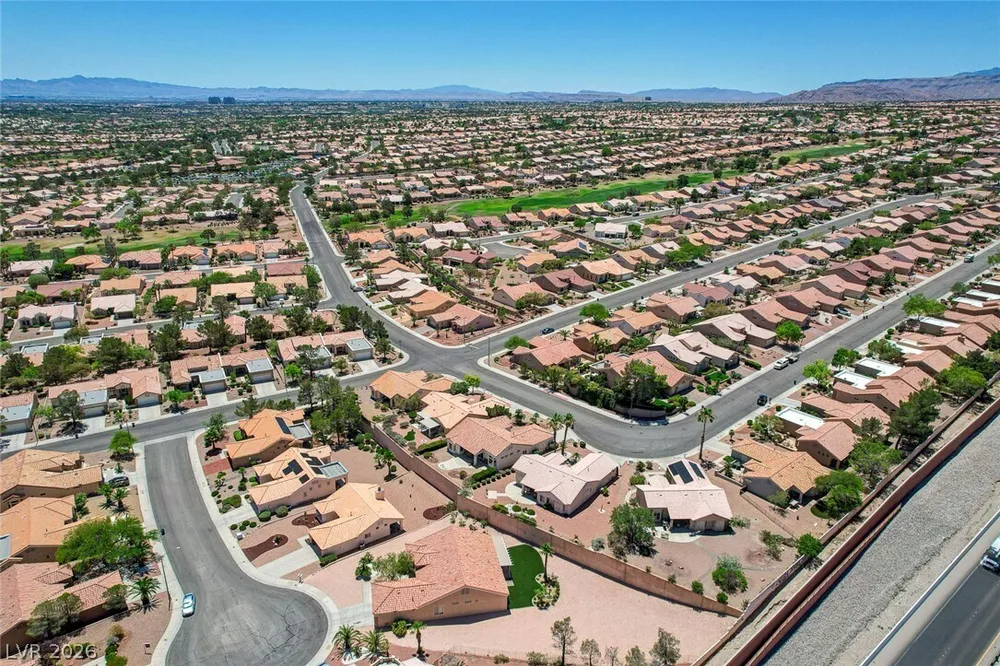 10613 Spring Garden Ct, Las Vegas, NV 89134