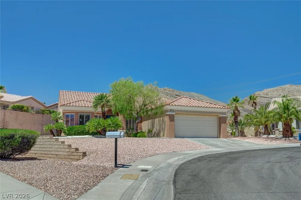 10613 Spring Garden Ct, Las Vegas, NV 89134