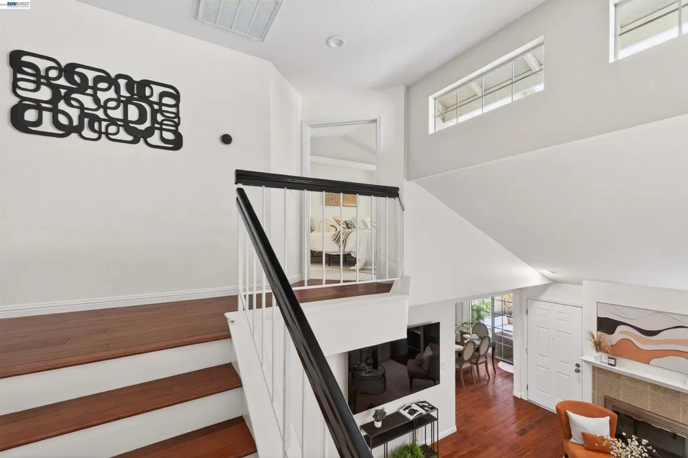 7483 Stonedale Dr, Pleasanton, CA 94588