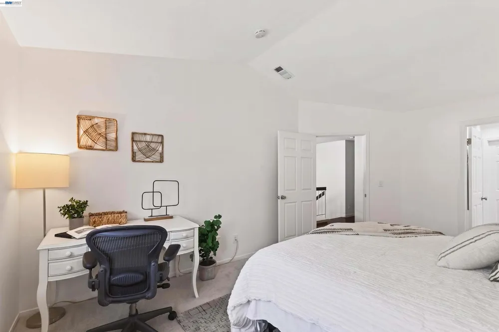 7483 Stonedale Dr, Pleasanton, CA 94588