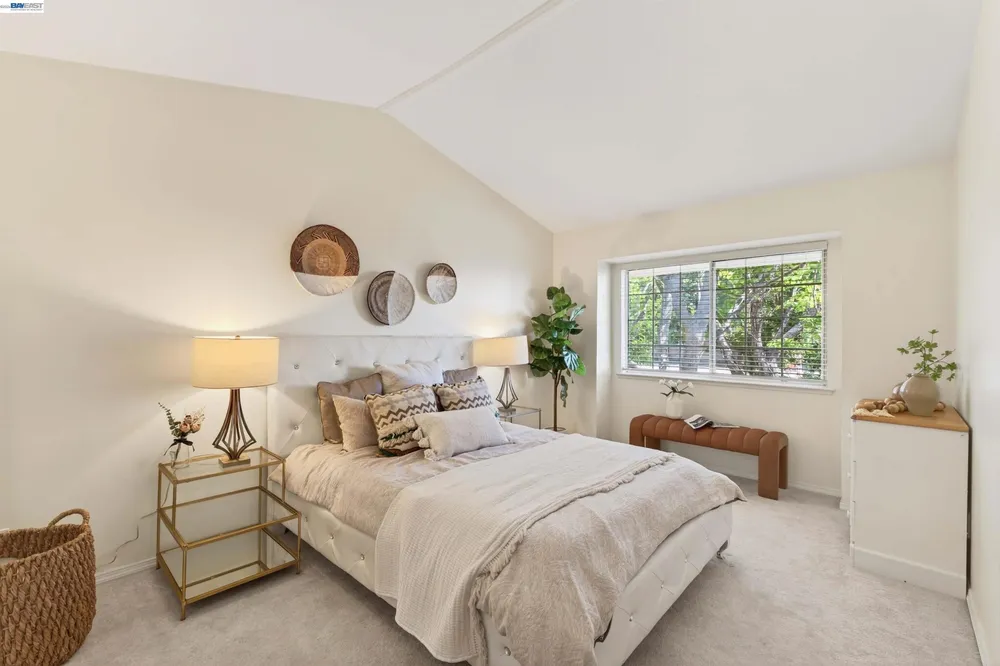 7483 Stonedale Dr, Pleasanton, CA 94588