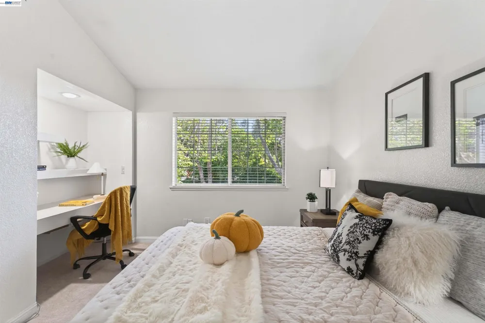 7483 Stonedale Dr, Pleasanton, CA 94588