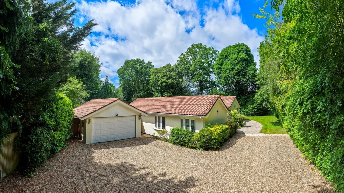 Hempstead Lane, Potten End, Hertfordshire, HP4 2RZ