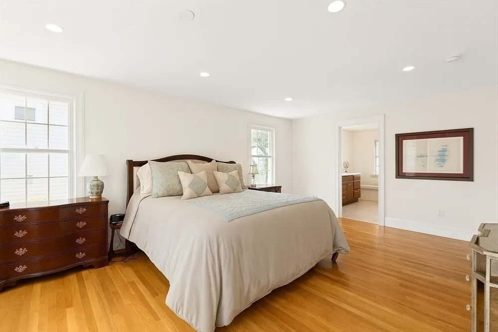 22 Edwardel Rd, Needham, MA 02492