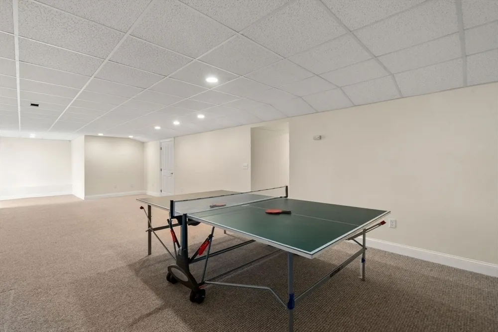 22 Edwardel Rd, Needham, MA 02492