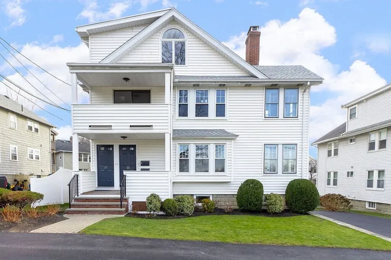 15 George St, Watertown, MA 02472