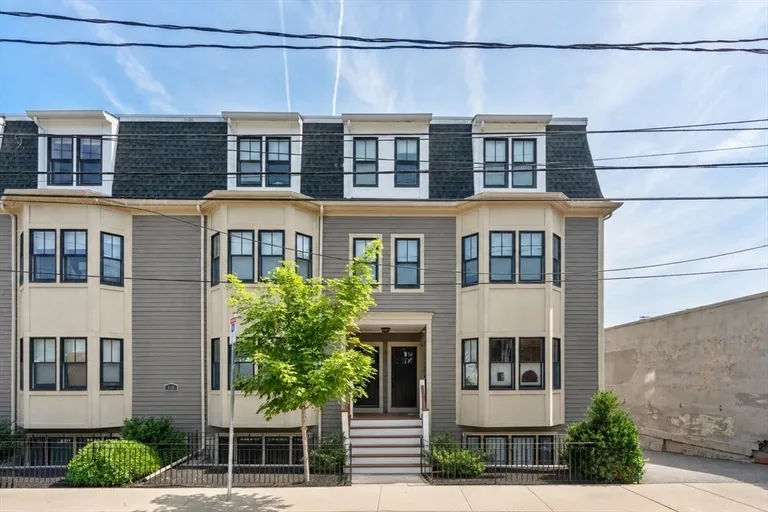 110 Park St, Boston, MA 02132