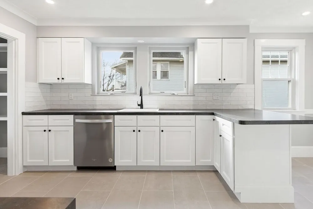 15 George St, Watertown, MA 02472