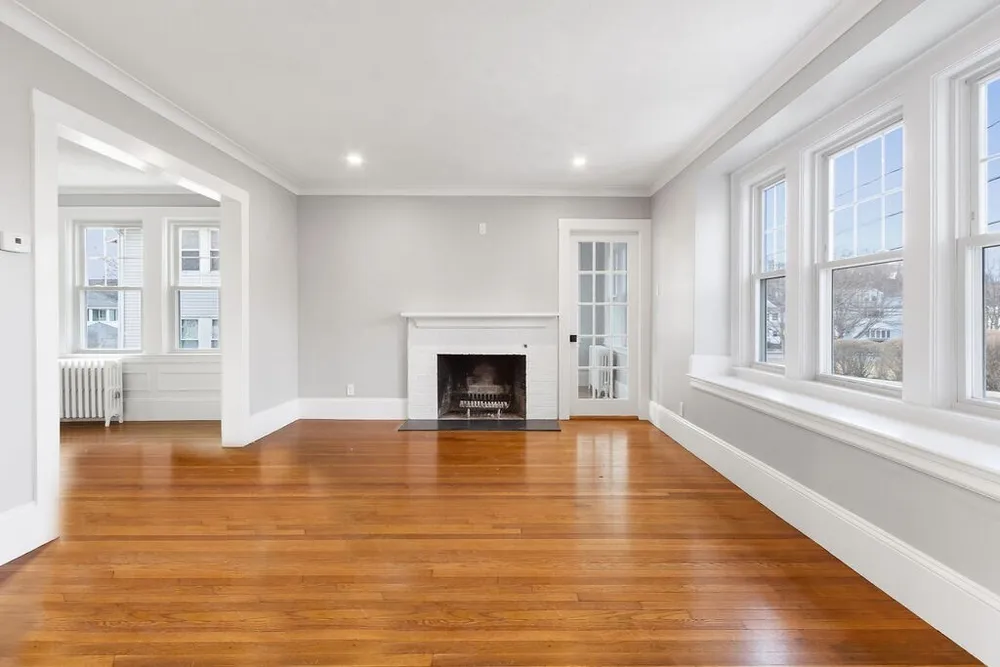 15 George St, Watertown, MA 02472