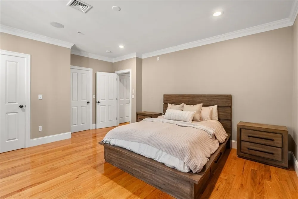 110 Park St, Boston, MA 02132