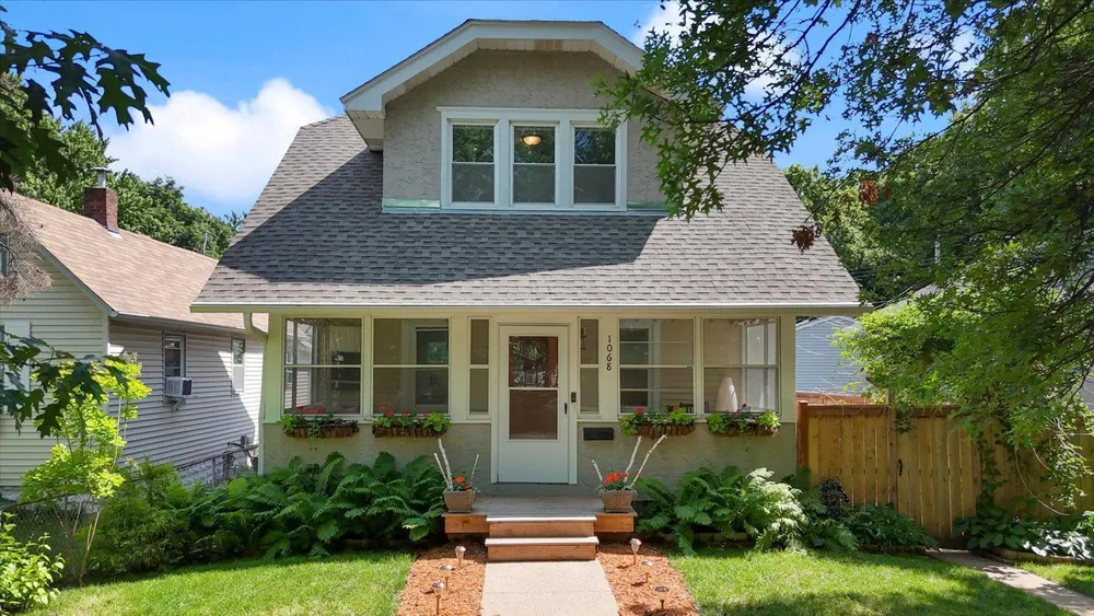 1068 Pleasant Ave, St Paul, MN 55102-3311