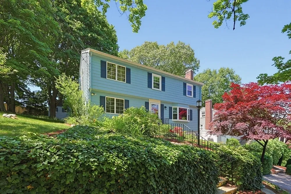 36 Grandview Ave, Melrose, MA 02176