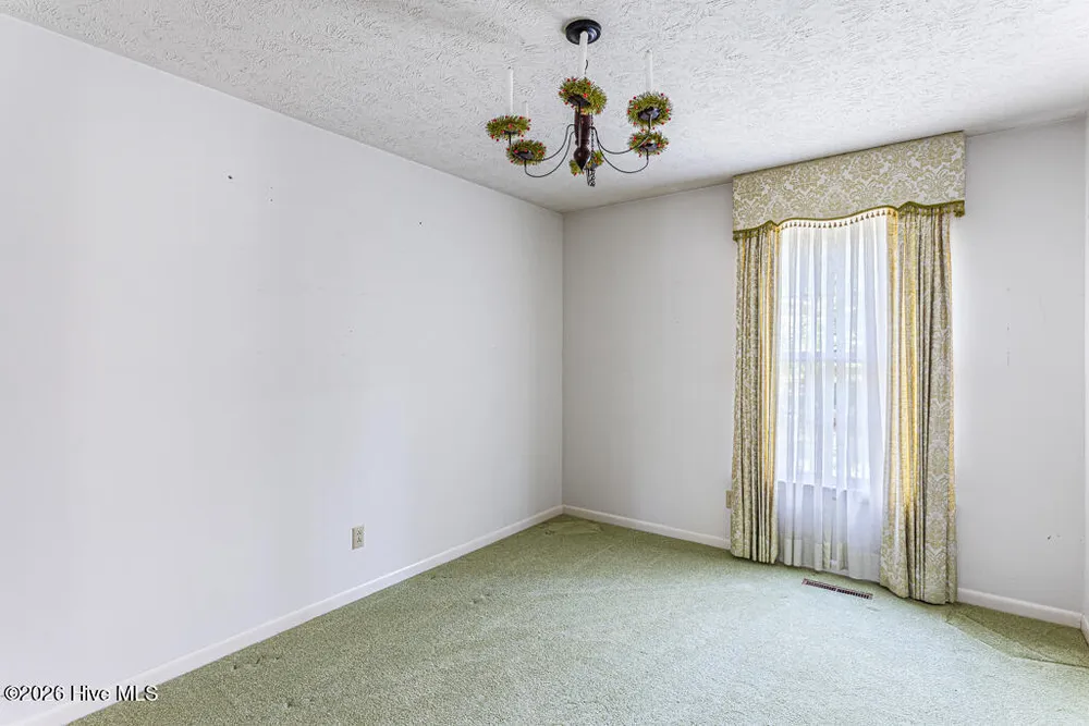 325 Lupin Pl, Southern Pines, NC 28387