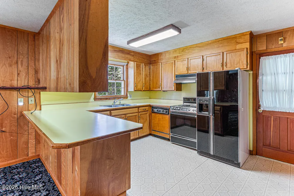 325 Lupin Pl, Southern Pines, NC 28387