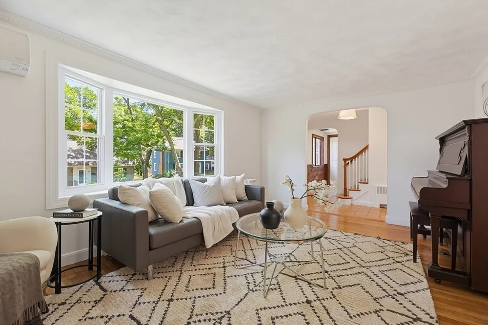36 Grandview Ave, Melrose, MA 02176