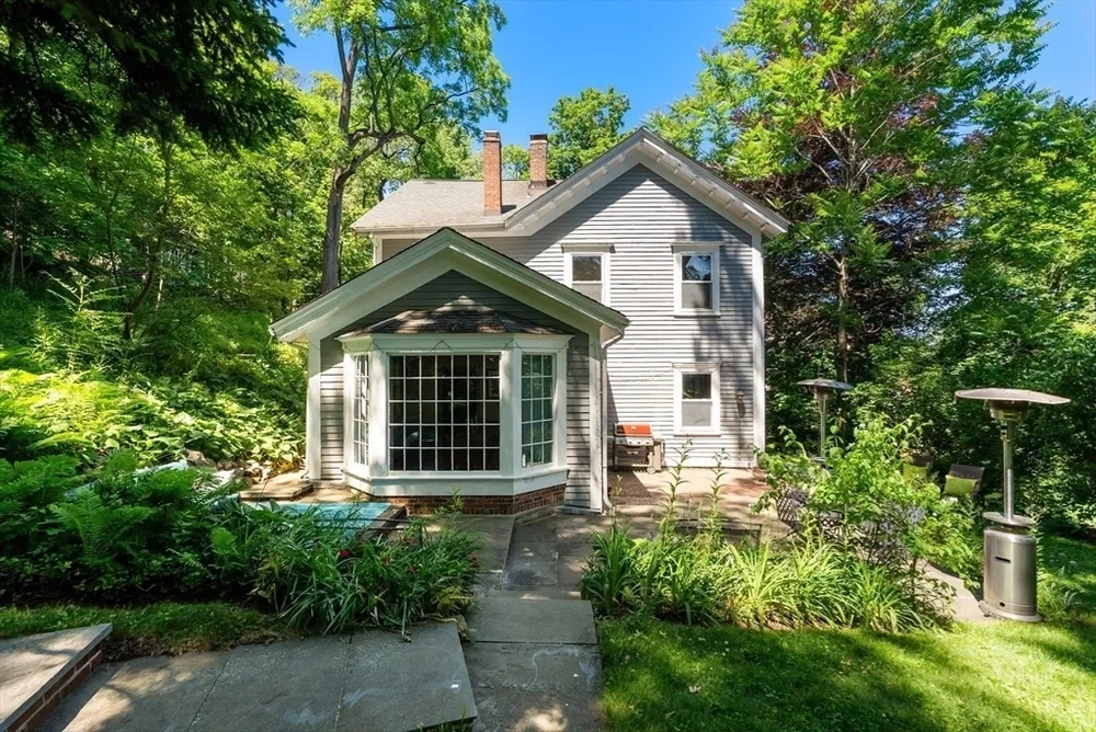 1 Hay Rd, Belmont, MA 02478