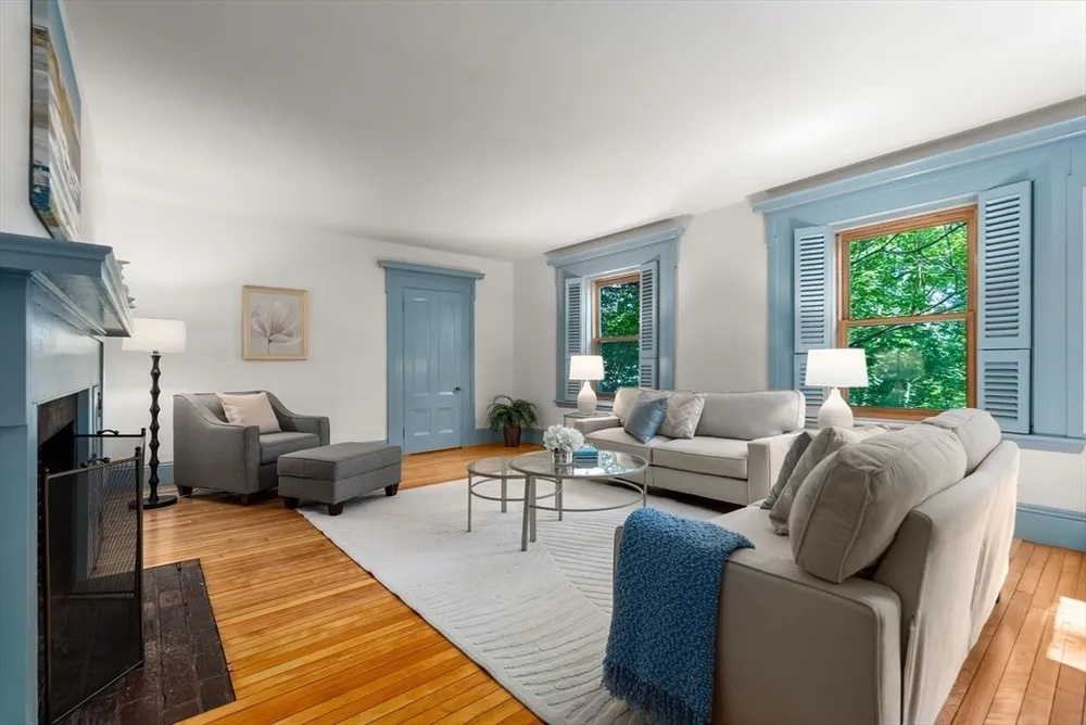 1 Hay Rd, Belmont, MA 02478