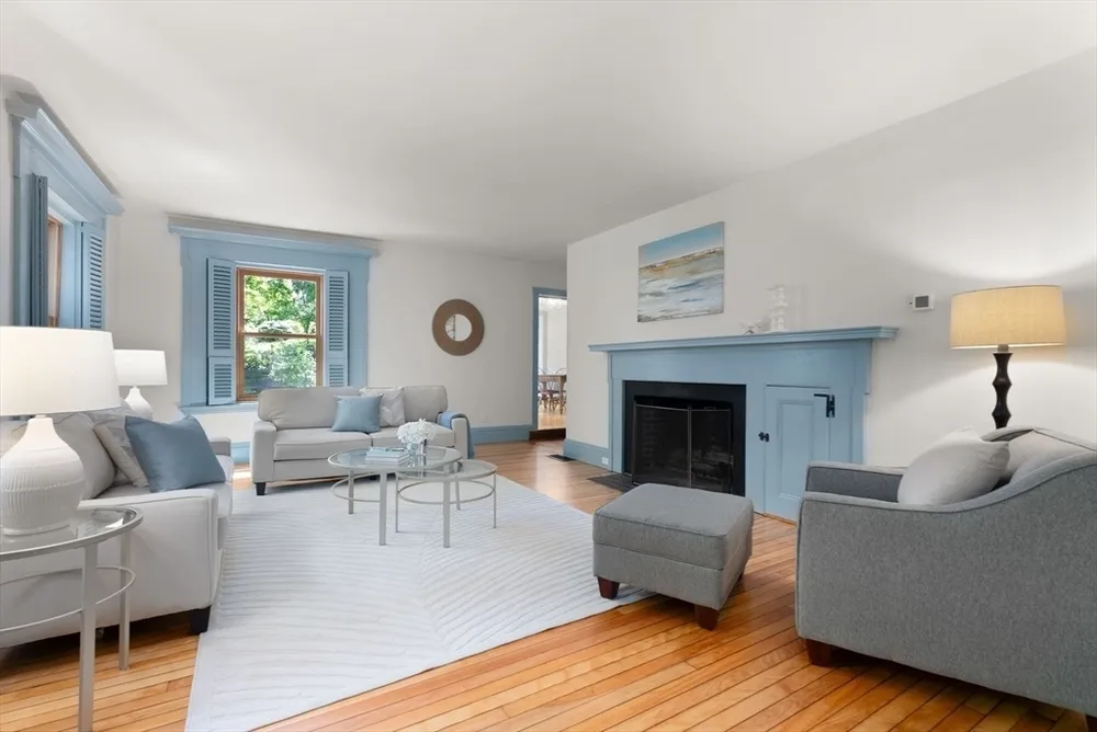 1 Hay Rd, Belmont, MA 02478