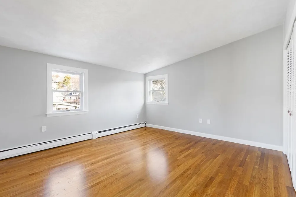 15 George St, Watertown, MA 02472