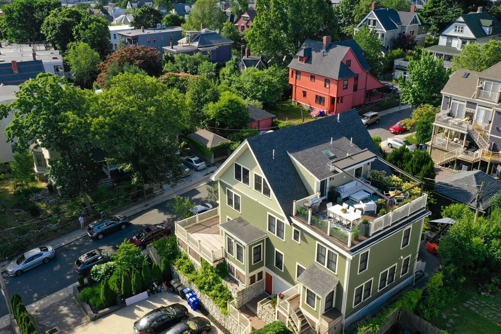 43 Salcombe St, Boston, MA 02125