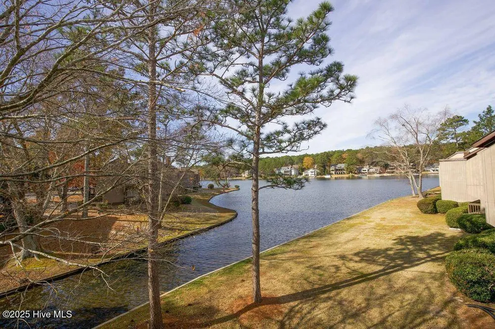 250 Sugar Gum Ln, Pinehurst, NC 28374