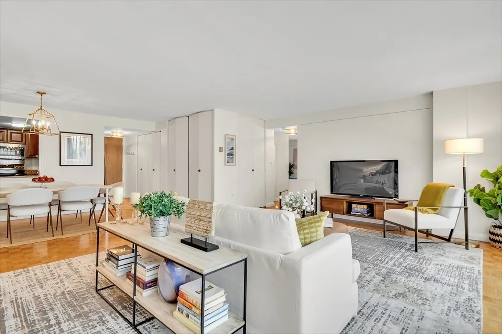 45 Longwood Ave, Brookline, MA 02446