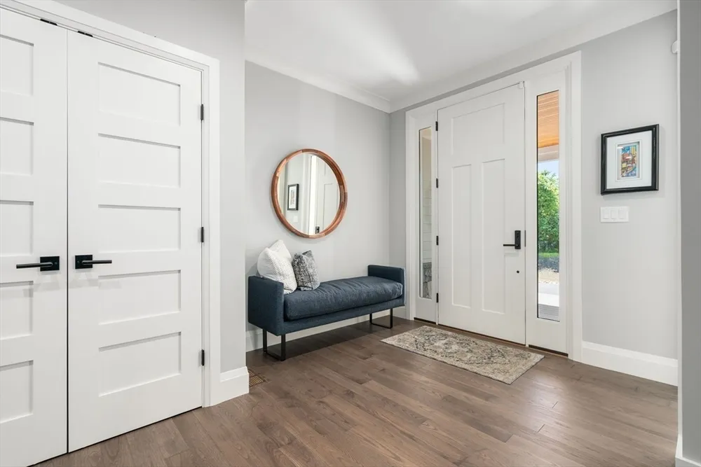1058 Beacon St, Newton, MA 02459