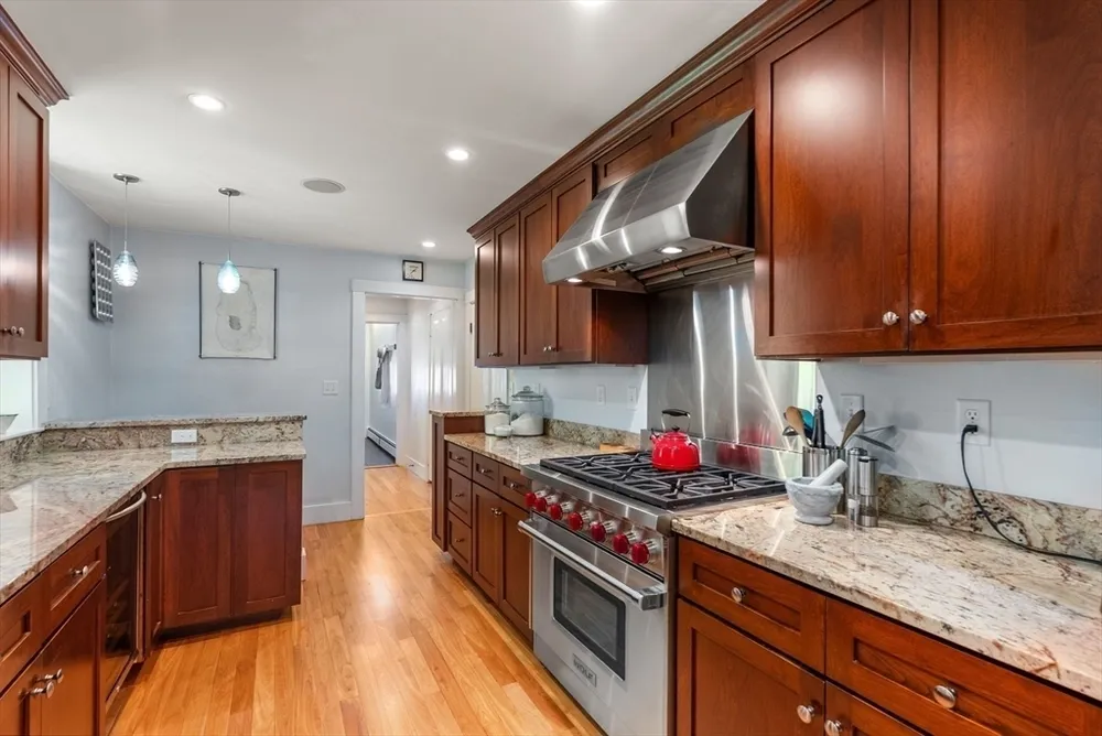 1 Hay Rd, Belmont, MA 02478