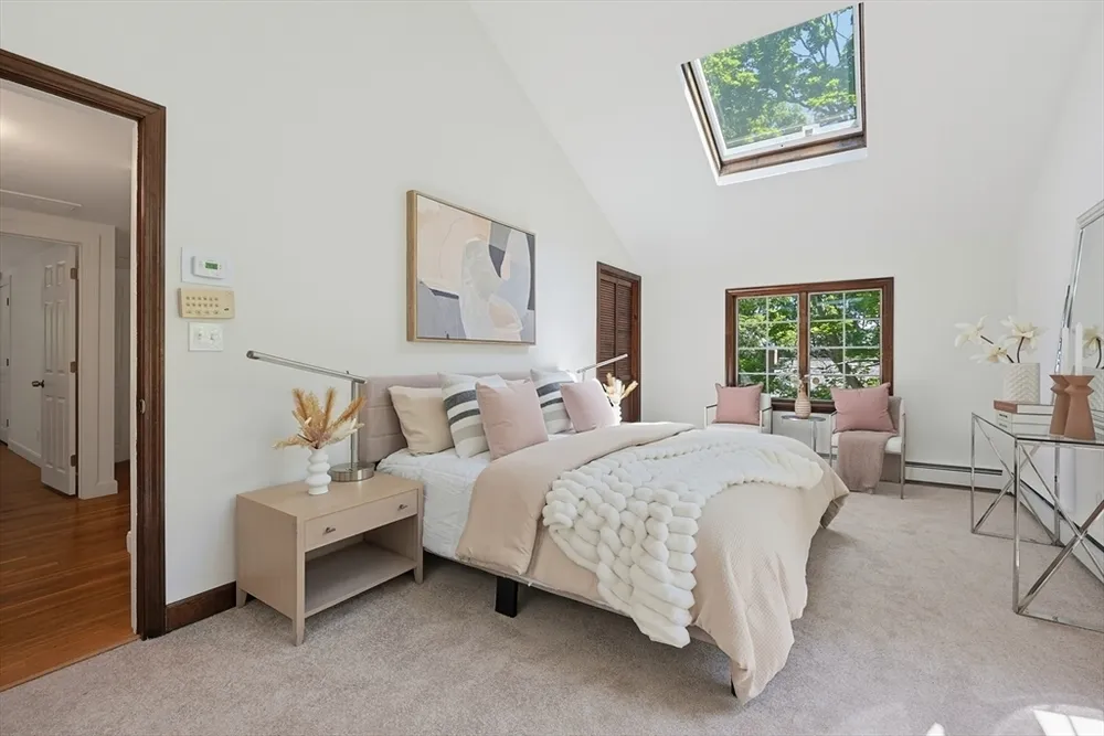 36 Grandview Ave, Melrose, MA 02176