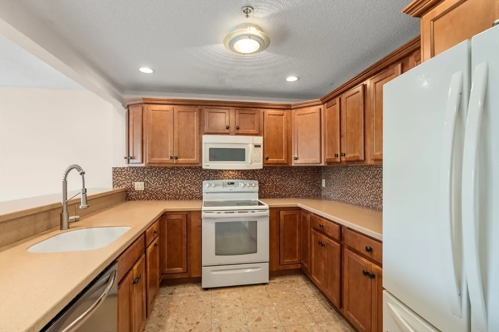 1 Adams St, Quincy, MA 02169