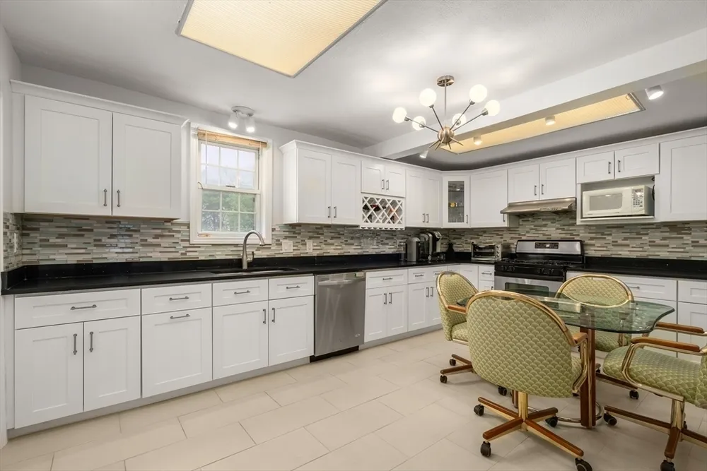 27 Windom St, Boston, MA 02134