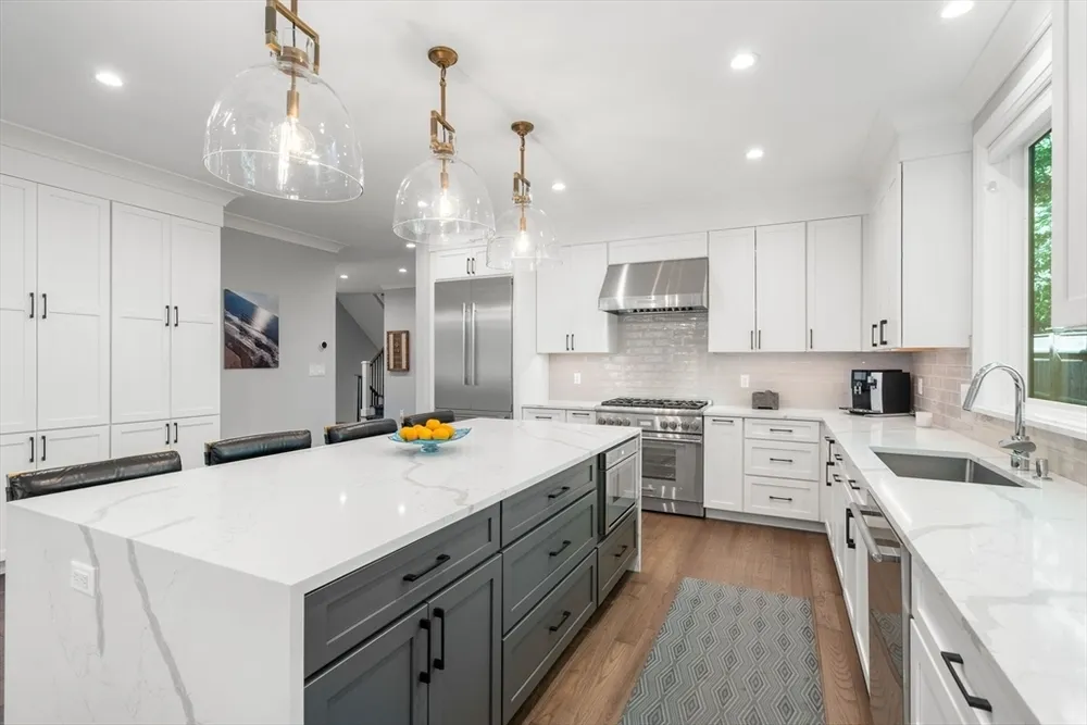 1058 Beacon St, Newton, MA 02459