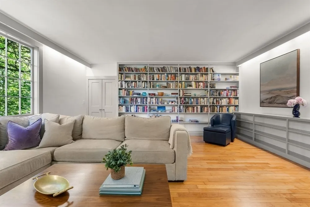 1 Hay Rd, Belmont, MA 02478