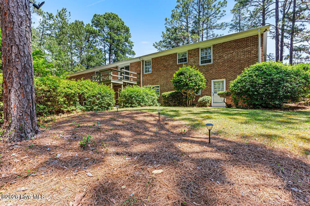 325 Lupin Pl, Southern Pines, NC 28387