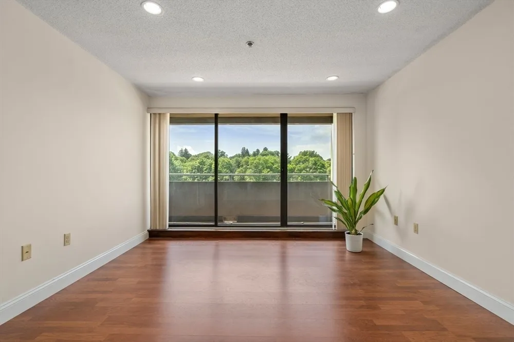 1 Adams St, Quincy, MA 02169