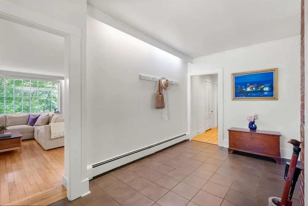 1 Hay Rd, Belmont, MA 02478