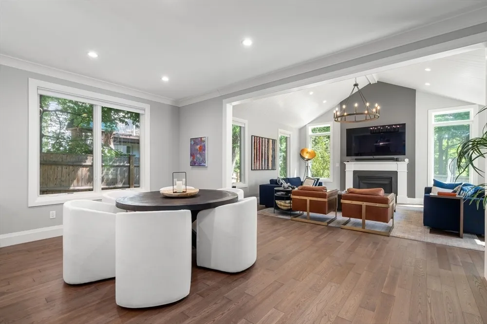 1058 Beacon St, Newton, MA 02459