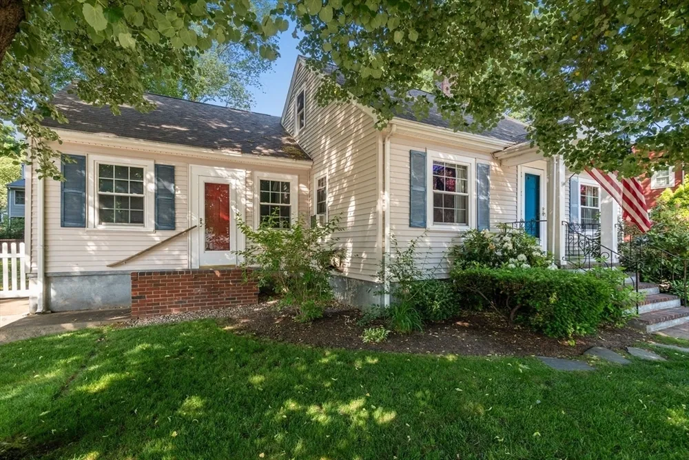 66 Sprague St, Dedham, MA 02026