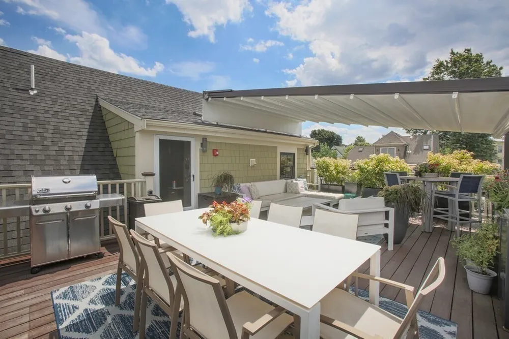 43 Salcombe St, Boston, MA 02125