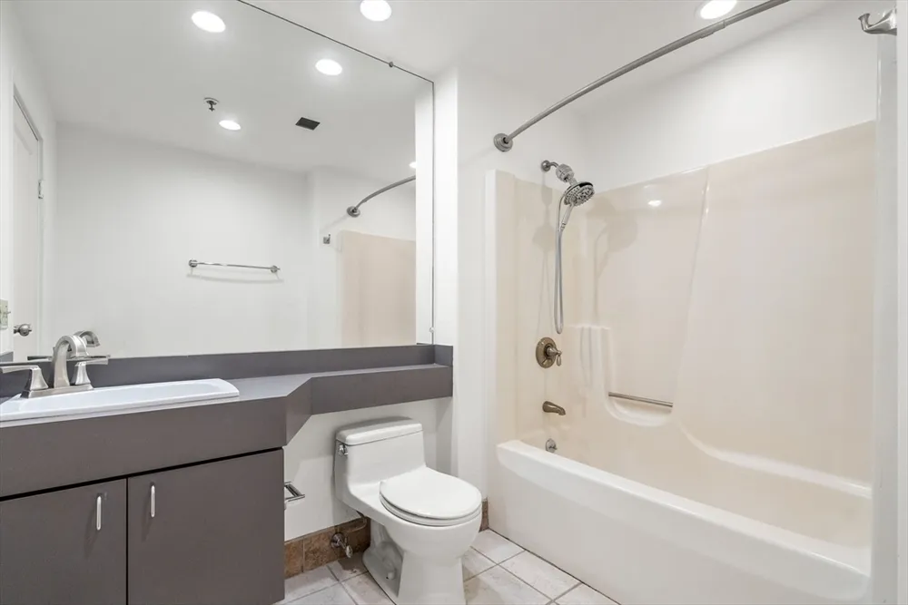 1 Adams St, Quincy, MA 02169