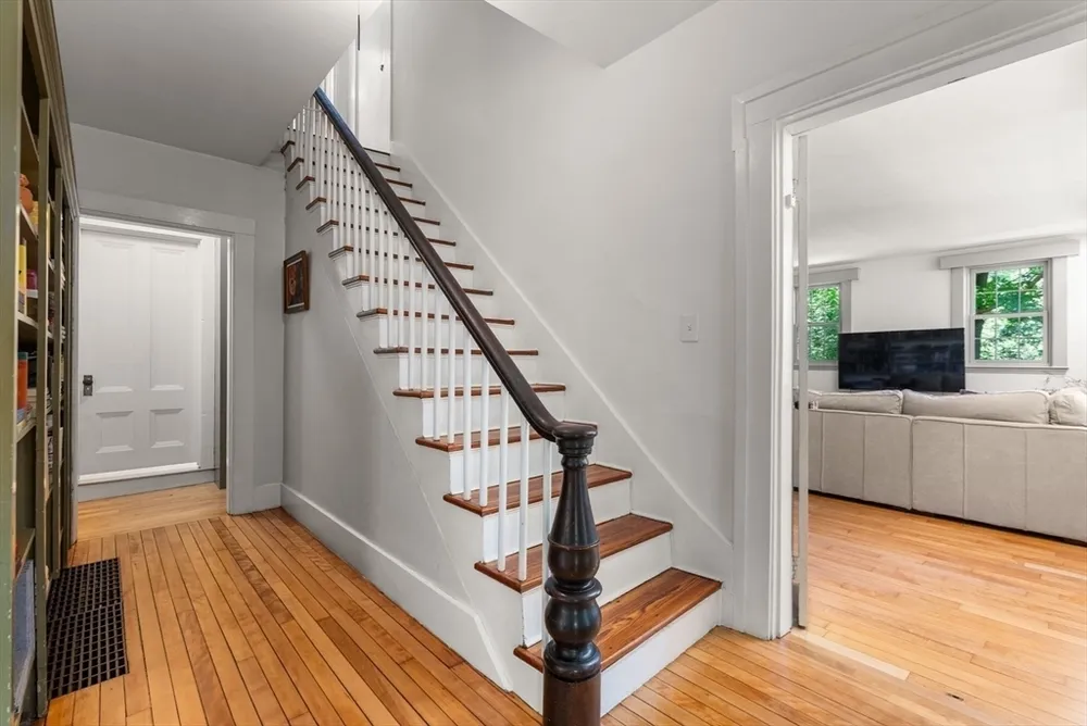 1 Hay Rd, Belmont, MA 02478