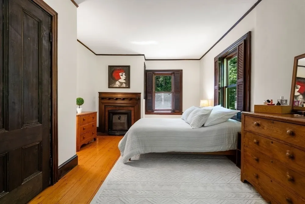 1 Hay Rd, Belmont, MA 02478